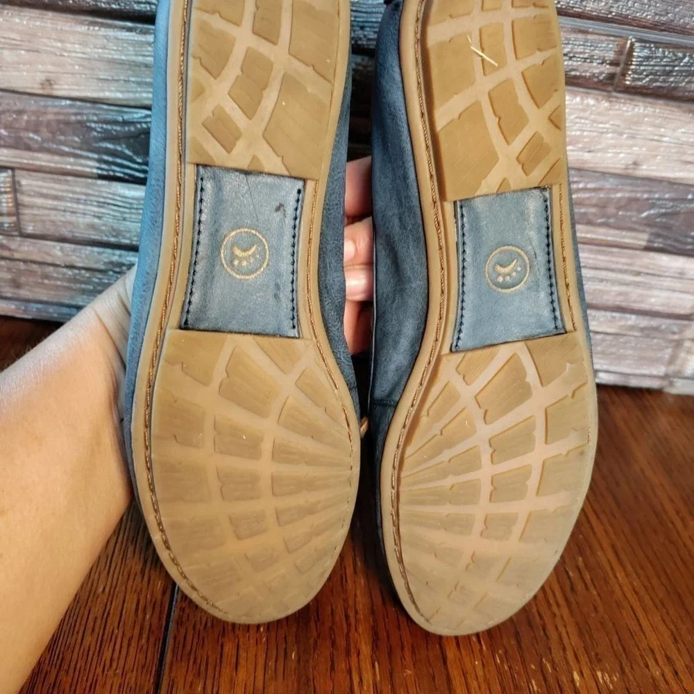Bare Traps Woman's leather moccasin 7